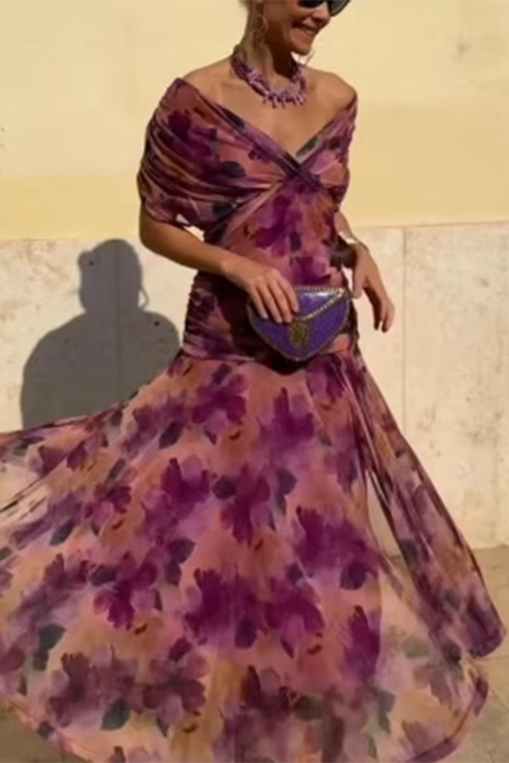 Esmeralda | Vestido largo elegante de fiesta con cuello en V