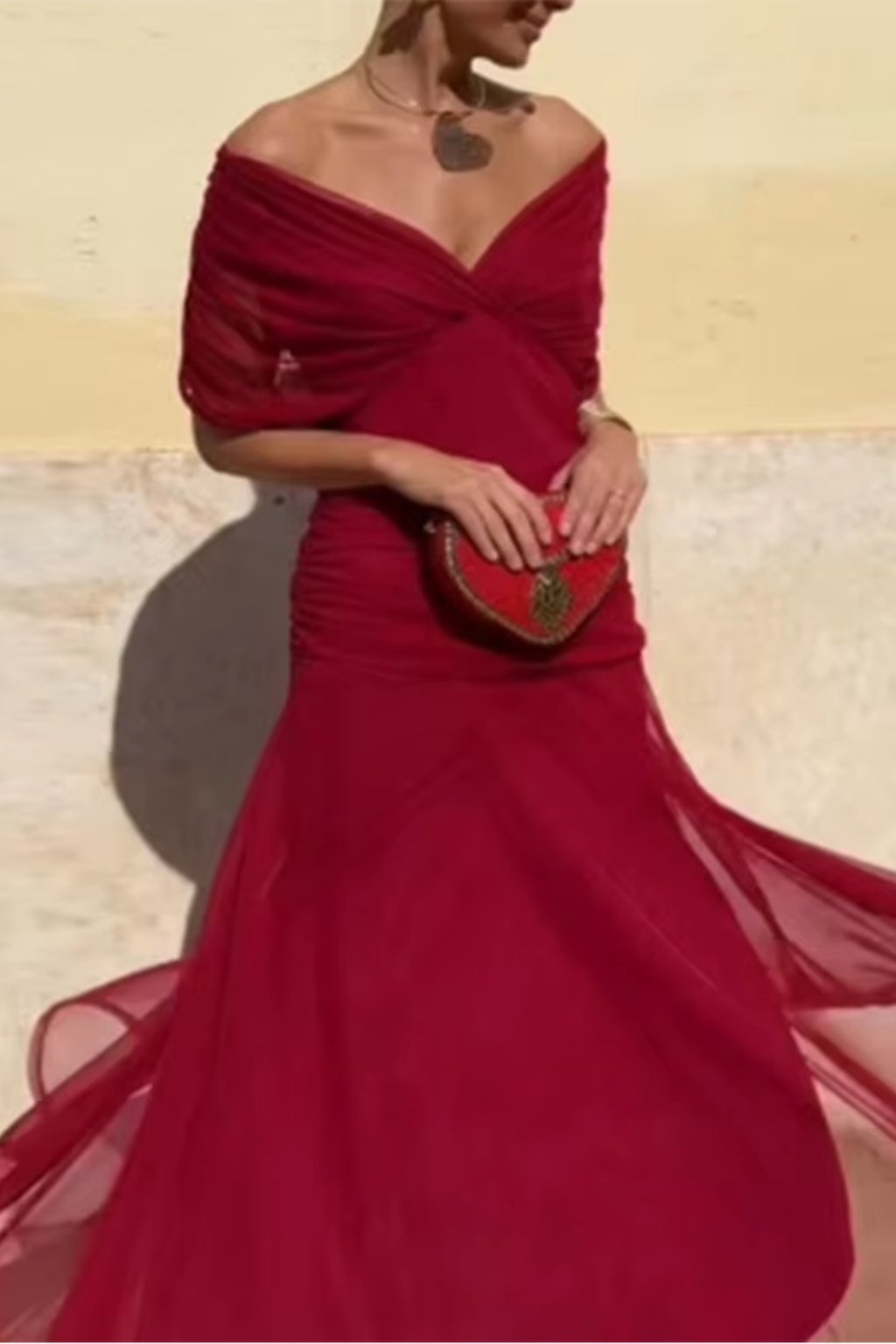 Esmeralda | Vestido largo elegante de fiesta con cuello en V