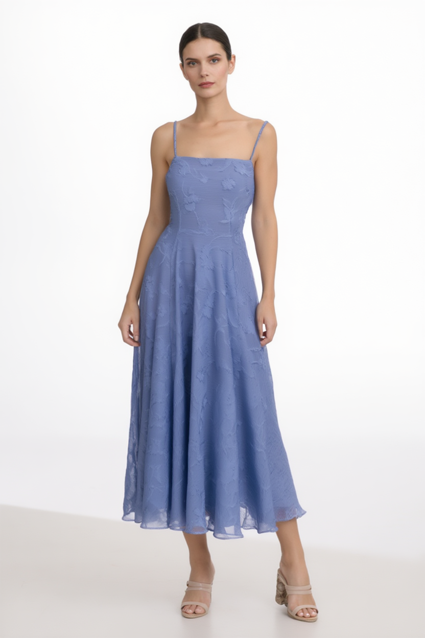 Alba | Vestido Largo Entallado con Diseño Elegante